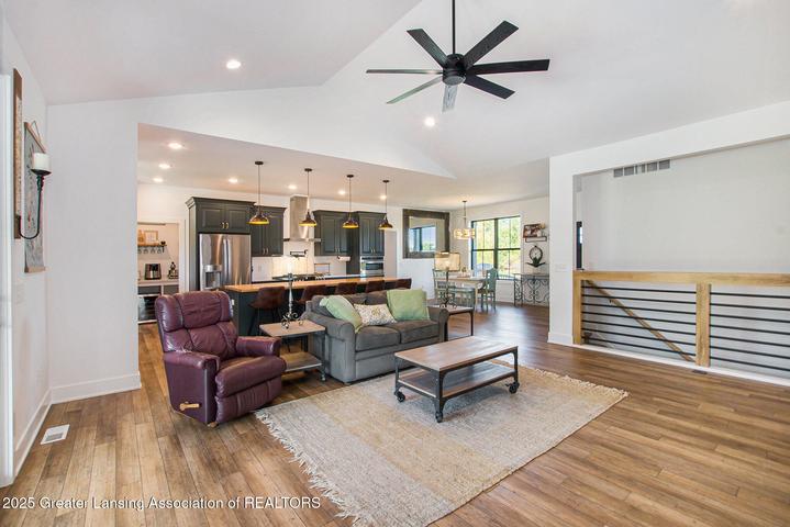 5044 E Mt Hope Hwy